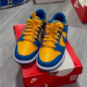 Nike dunks UCLA | size 9.5